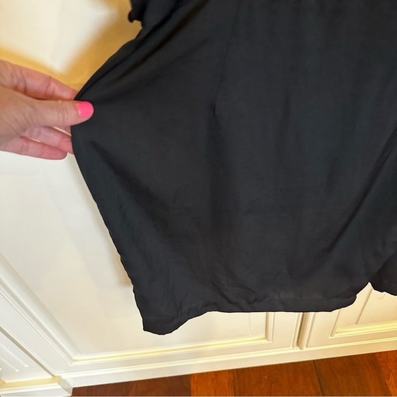 Avec Les Filles Women’s Black Ruffle Flutter Sleeve LBD Deep V Neck Mini Dress M - Picture 4 of 10